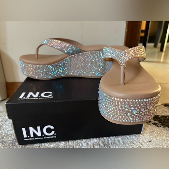 I.N.C. Lolif Women’s Rhinestone Open Toe Platform Sandals - BRAND NEW IN BOX - Picture 2 of 8